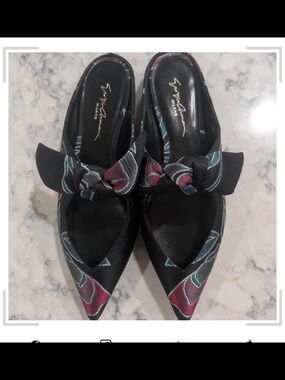 Black Pointed Bow Mules with Red & Blue Floral Accents Giorgio Armani